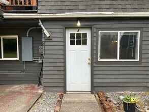 604 98th St S-Unit -A in Tacoma, WA - Building Photo - Building Photo