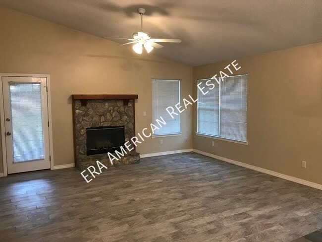 205 Esmond Ct in Niceville, FL - Building Photo - Building Photo