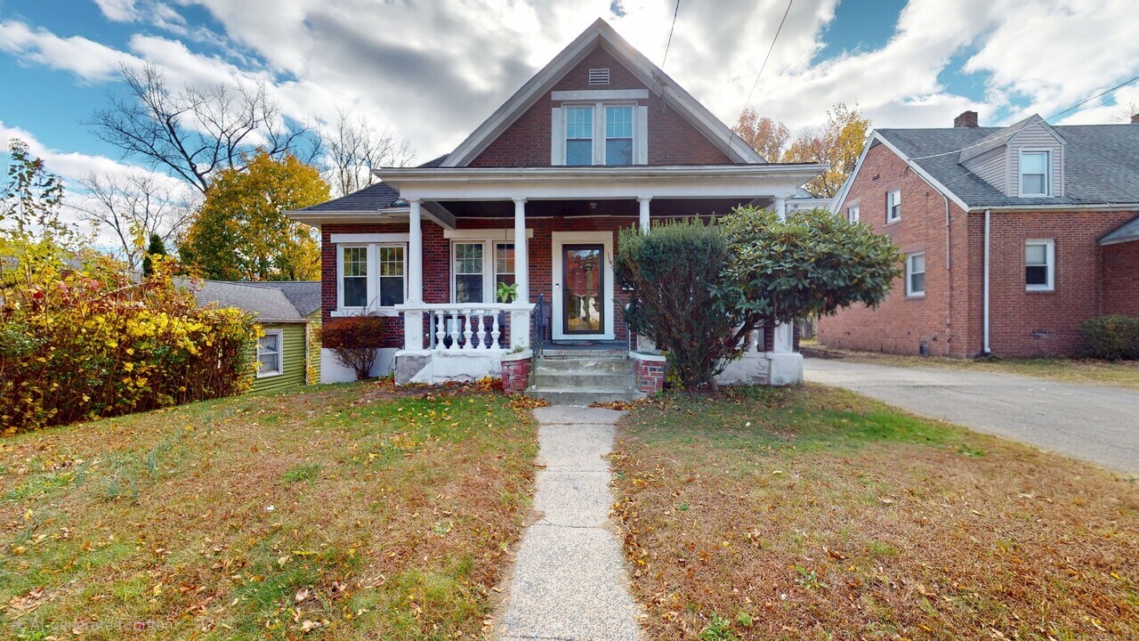 217 Tower Ave in Hartford, CT - Building Photo