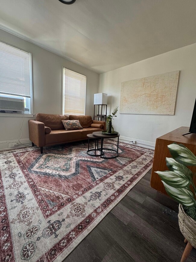 7104 Harford Rd, Unit 2 in Baltimore, MD - Building Photo - Building Photo