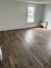 275 Roosevelt St in Kingston, PA - Foto de edificio - Building Photo