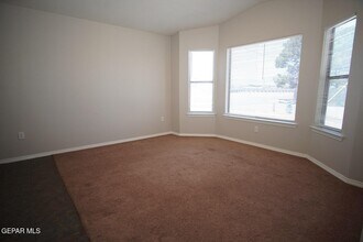 10002 Cross St in El Paso, TX - Building Photo - Building Photo