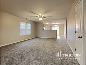559 Reed Ct in Greenfield, IN - Building Photo - Building Photo