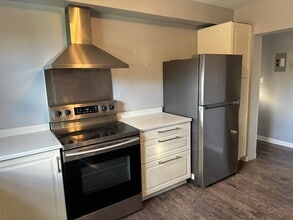1033 Ravine Rd in Oshawa, ON - Building Photo - Building Photo