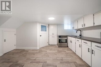 42 Lockerbie Ave in Toronto, ON - Building Photo - Building Photo