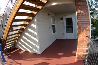 1662 S Deframe St, Unit Condo in Lakewood, CO - Building Photo - Building Photo