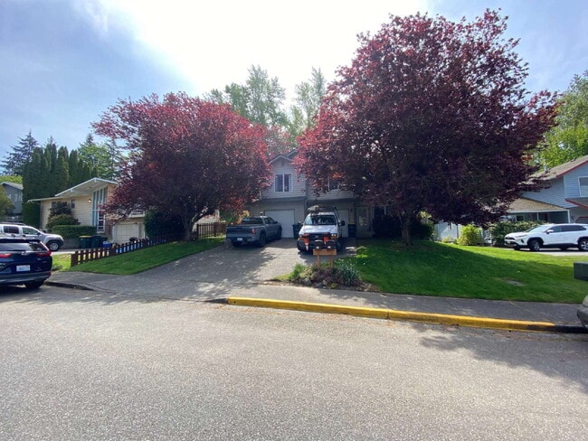 2612 Kentucky St in Bellingham, WA - Building Photo - Building Photo
