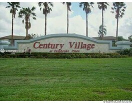 251 SW 132nd Way in Pembroke Pines, FL - Building Photo