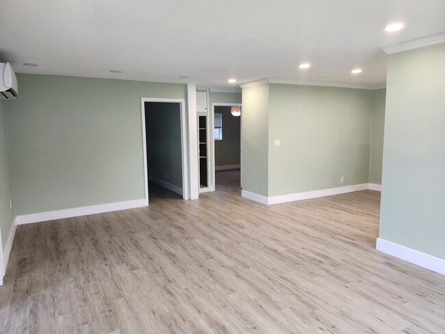 5940 NW 13th St in Sunrise, FL - Foto de edificio - Building Photo