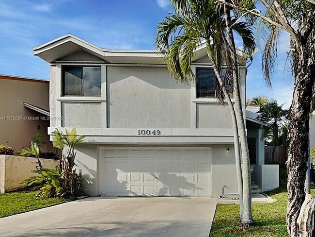 property at 10049 SW 221st St Rd
