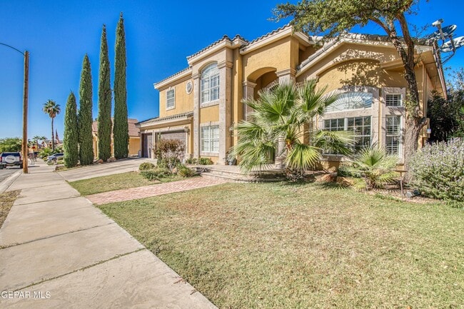 6561 Isla Del Rey Dr in El Paso, TX - Building Photo - Building Photo