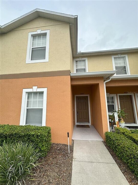 4232 Birch Pond Lp in Lakeland, FL - Building Photo