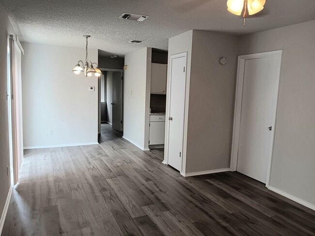 8878 Meadow Range St in San Antonio, TX - Building Photo - Building Photo
