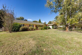 5400 Farmbrook Dr in Charlotte, NC - Building Photo - Building Photo