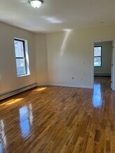 390 Bellevue St in Hartford, CT - Building Photo - Building Photo