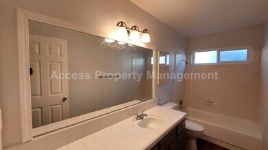 3601 Piccadilly Ct in Modesto, CA - Building Photo - Building Photo