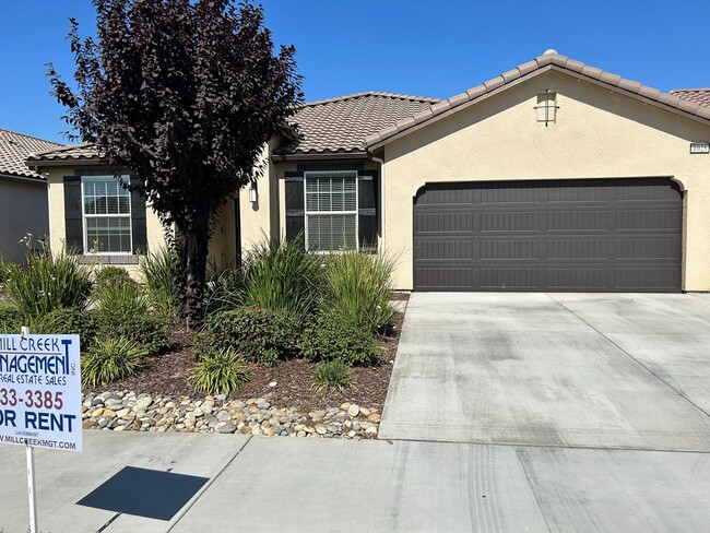 property at 1025 S Crumal St
