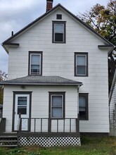 967 Davis St in Akron, OH - Building Photo - Building Photo