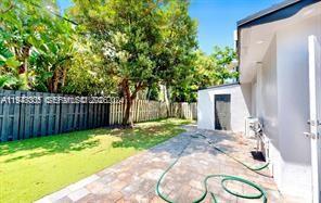 1615 NE 9th St in Fort Lauderdale, FL - Foto de edificio - Building Photo