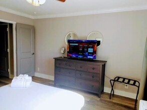 215 Piedmont Ave NE in Atlanta, GA - Building Photo - Building Photo