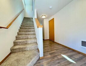 1209 Boone St SE in Lacey, WA - Building Photo - Building Photo