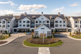 Covenant Living Cromwell in Cromwell, CT - Foto de edificio - Building Photo