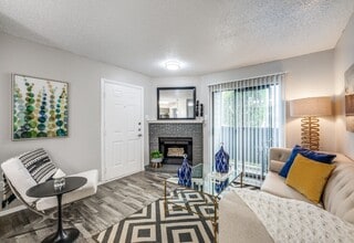 Fountains of Jupiter Apartments in Dallas, TX - Foto de edificio - Building Photo