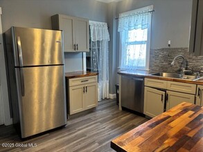 9 Kent St in Albany, NY - Building Photo - Building Photo