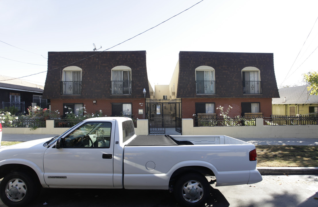 532 N Juanita Ave in Los Angeles, CA - Building Photo