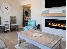 2245 Lakeshore Dr in Muskegon, MI - Building Photo