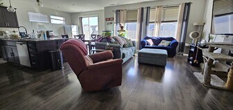 17710 Mill Valley Rd, Unit Room #3 in Granite Falls, WA - Building Photo