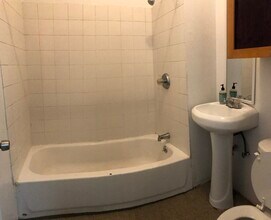 2929 W McLean Ave in Chicago, IL - Building Photo - Building Photo