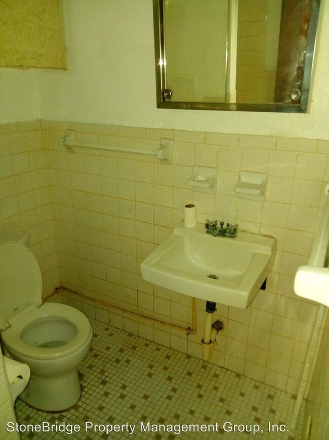 1133 Martha Dr in Daytona Beach, FL - Building Photo - Building Photo
