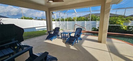 1923 SW 26th St in Cape Coral, FL - Building Photo - Building Photo