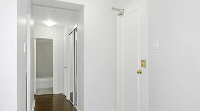 103 Avenue Rd in Toronto, ON - Building Photo - Building Photo
