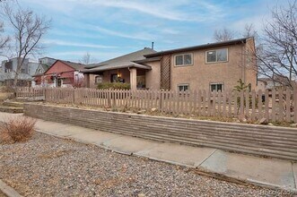 2120 Newton St in Denver, CO - Building Photo - Building Photo