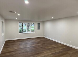 36 Brownlea Rd in Framingham, MA - Building Photo - Building Photo