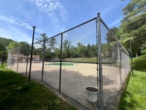5113 Crossfield Ct, Unit 15 in Rockville, MD - Building Photo - Building Photo
