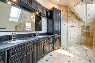 1006 Hecker Pass Rd in Watsonville, CA - Building Photo - Building Photo