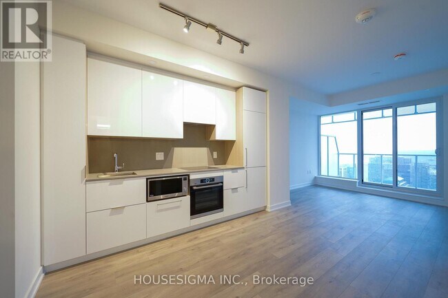 28 Freeland St in Toronto, ON - Building Photo - Building Photo