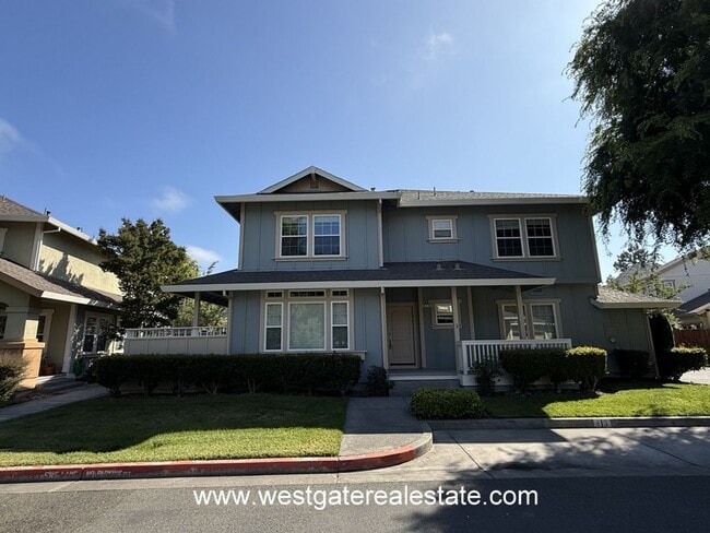 415 Matteri Cir in Cotati, CA - Building Photo - Building Photo