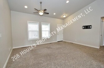 302 Rio Grande Ct in Homedale, ID - Building Photo - Building Photo