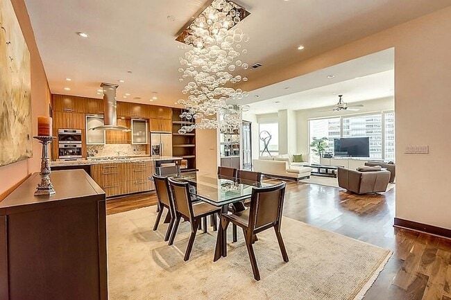 property at 1600 Post Oak Blvd