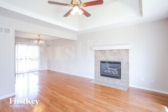 11512 N Windsor Ave in Kansas City, MO - Foto de edificio - Building Photo