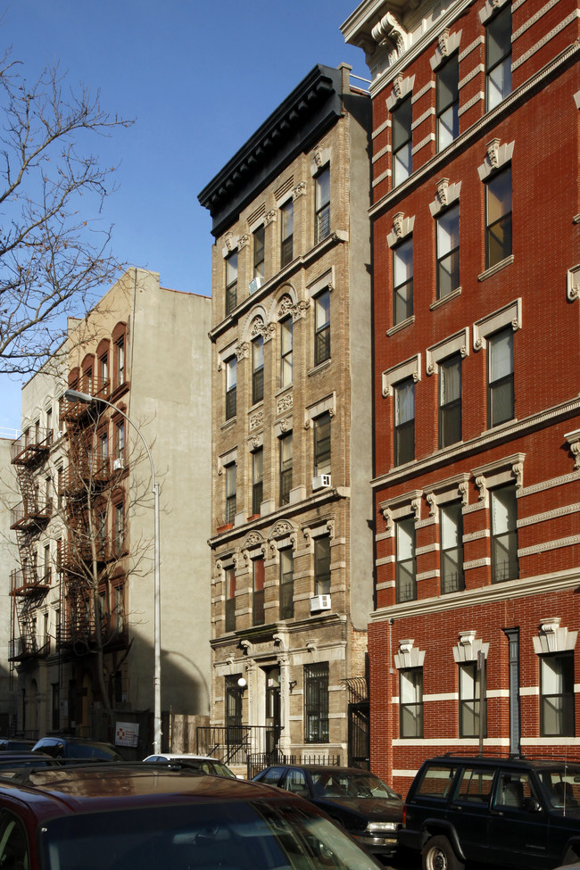 101 W 138th St in New York, NY - Foto de edificio - Building Photo