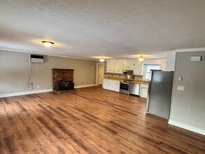 21116 Wells St in Petersburg, VA - Foto de edificio - Building Photo