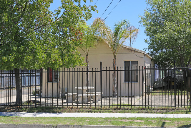 811-821 W Palm Ave in El Cajon, CA - Building Photo - Building Photo