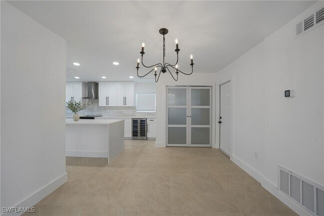 27385 Voyageur Dr in Punta Gorda, FL - Building Photo - Building Photo