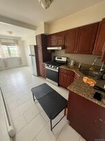 70-31 153rd St in Queens, NY - Building Photo