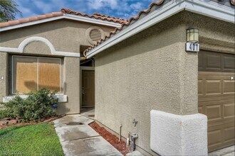 401 Carlton Kay Pl in Las Vegas, NV - Building Photo - Building Photo